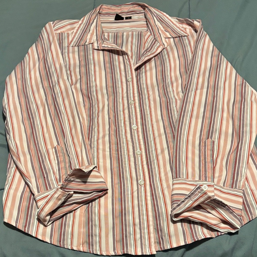 Women’s Size 1X Long Sleeve Striped Button Down